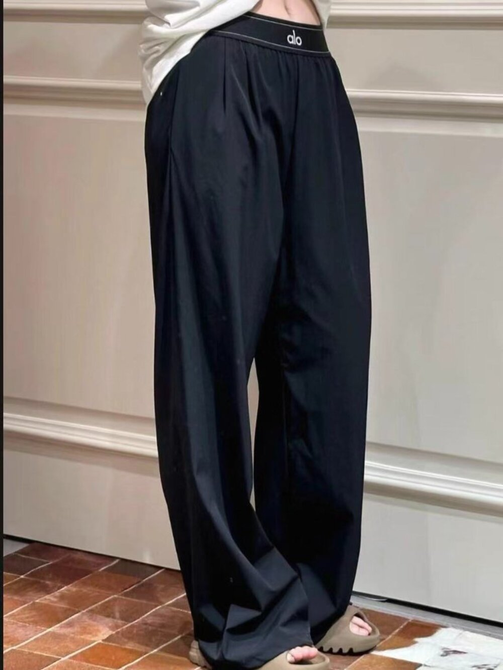 ALO Yoga Black pants💗💗 30“inches Quiet Luxury/Leisure（ Regular ）